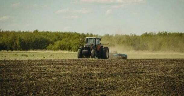 CURSO DE TRATORES AGRÍCOLAS